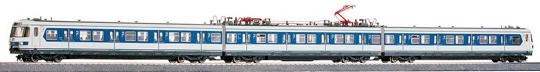 Multiple unit Electric railcar class ET 420<br /><a href='images/pictures/Roco/63045.jpg' target='_blank'>Full size image</a>